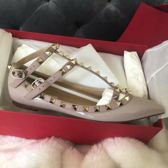 Valentino Garavani Shoes - Valentino Garavani nude caged rockstud flats 35.5